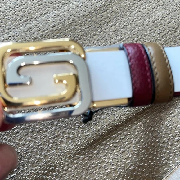 New authentic Gucci reversible belt